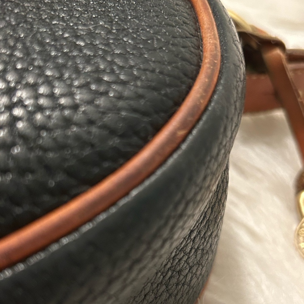 🔥SOLD🔥DOONEY AND BOURKE Vintage All Weather Leather Crossbody Purse - Picture 6 of 16